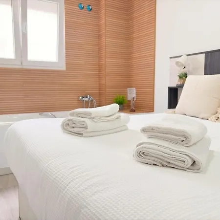 Benahavis Iii Airport Apartamento
